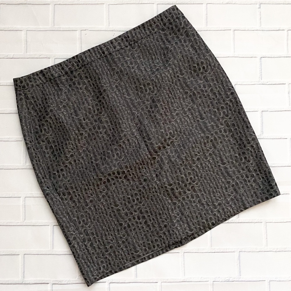 LOFT Gray Printed Textured Pencil Skirt